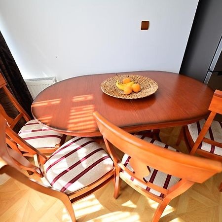 Vacation Apartment With Free Parking Sibiu Exteriér fotografie