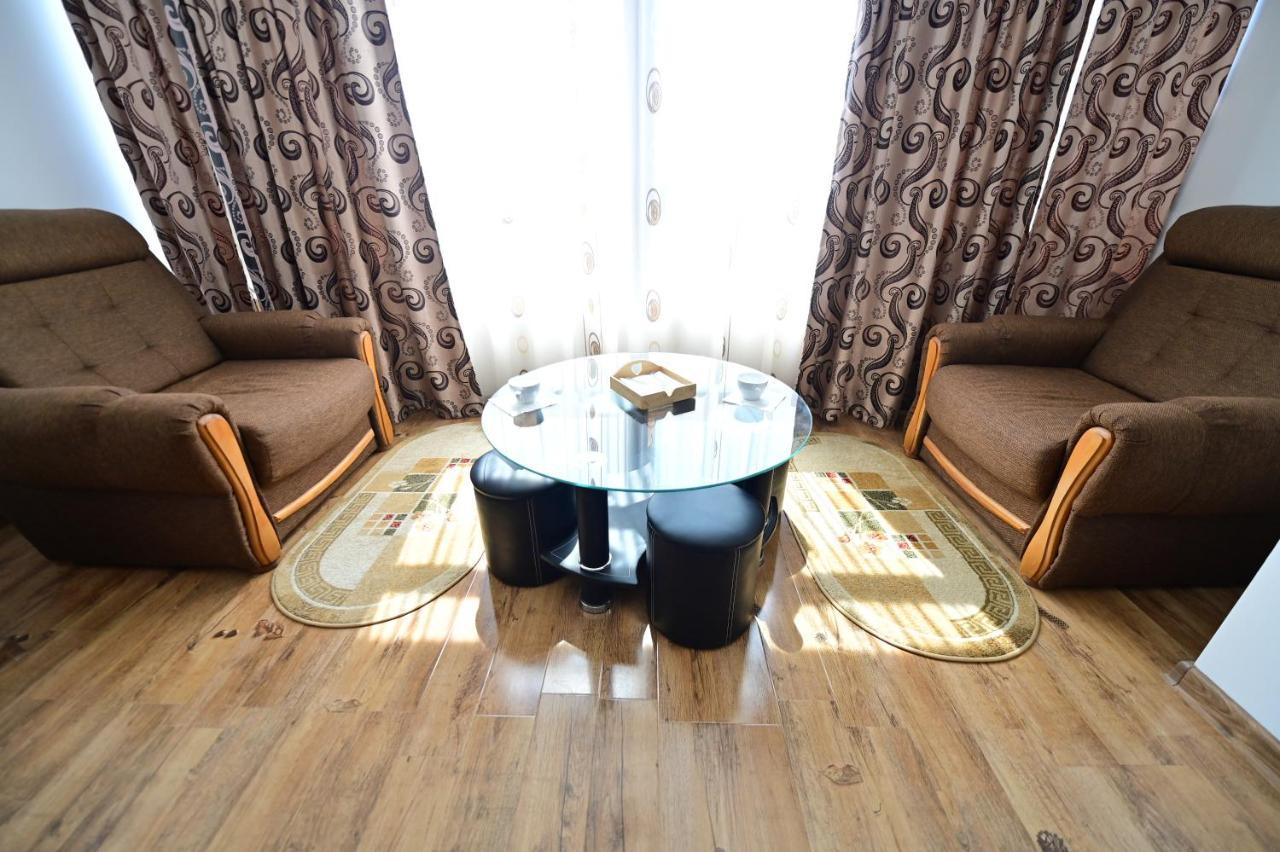 Vacation Apartment With Free Parking Sibiu Exteriér fotografie